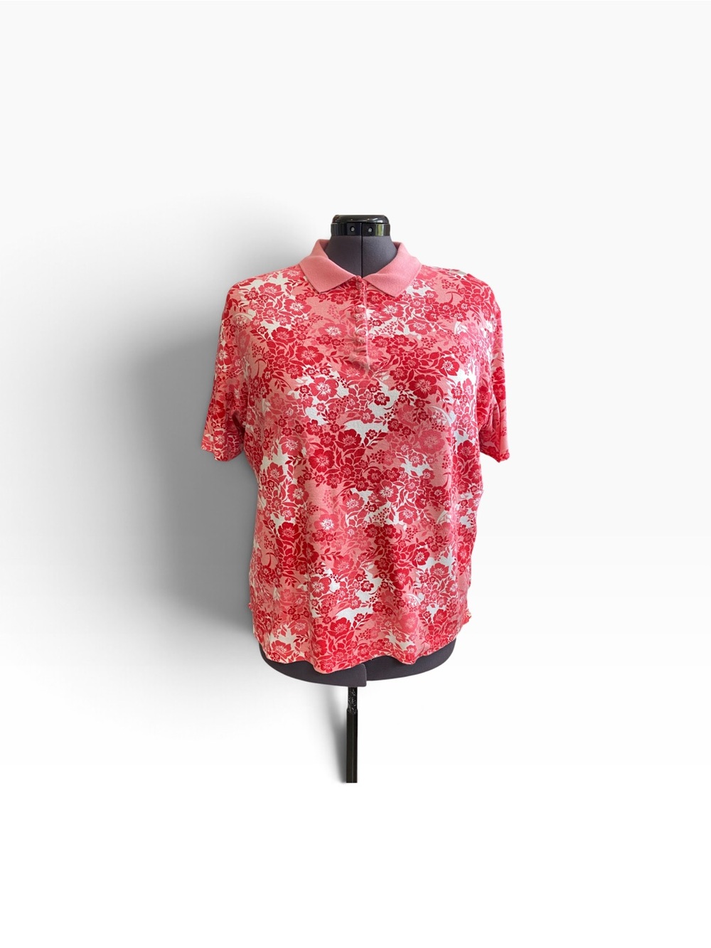 Classic Elements Women's plus size 20-22 shades of Pink Floral Polo Shirt